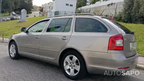 Skoda Octavia 1.6 TDi Ambiente DSG de 2012