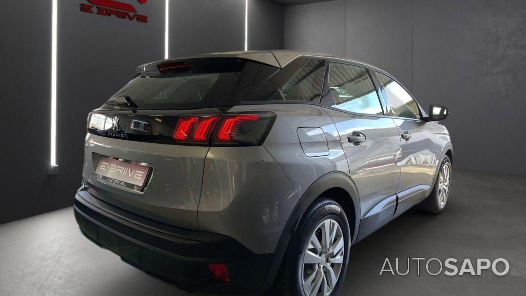 Peugeot 3008 1.2 PureTech Active Pack de 2022