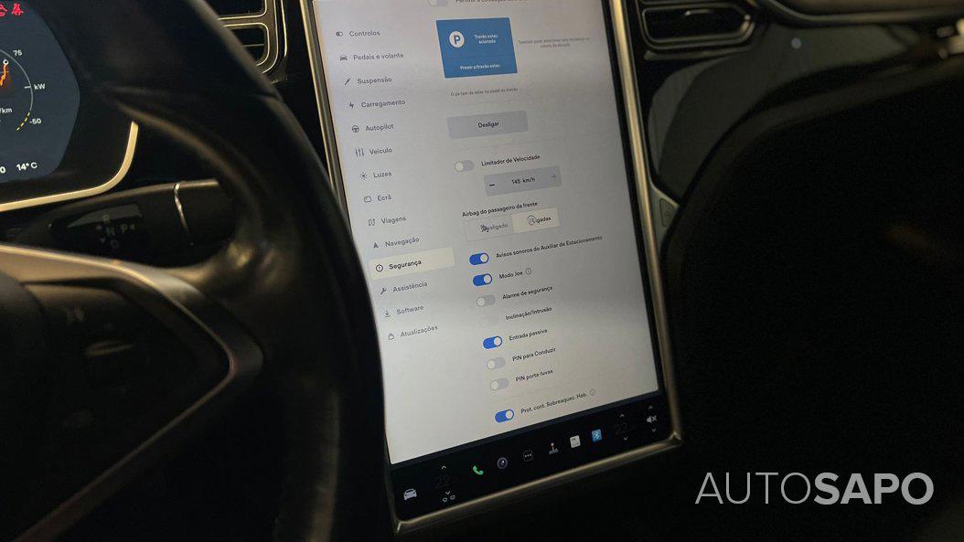 Tesla Model S 85D de 2016