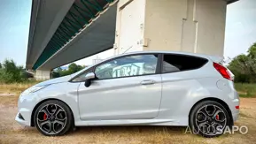 Ford Fiesta ST200 de 2016