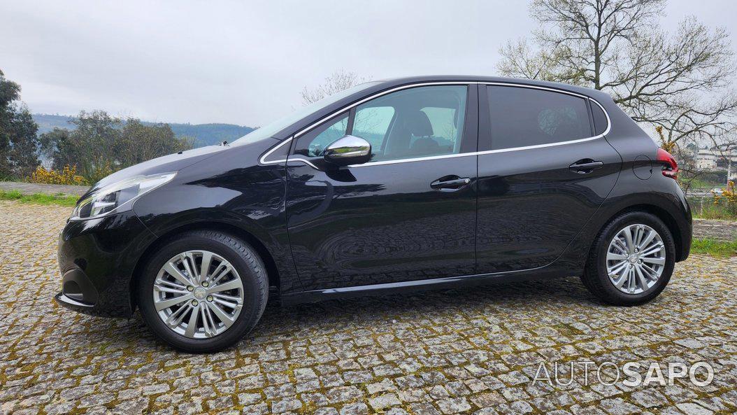 Peugeot 208 de 2015