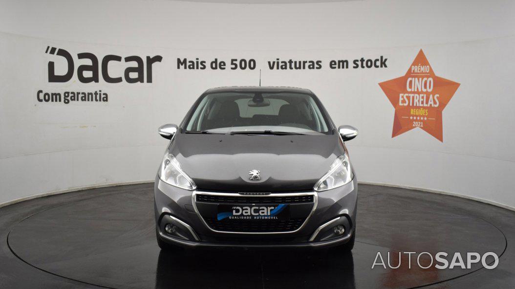 Peugeot 208 1.2 PureTech Life Signature de 2019