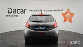 Peugeot 208 1.2 PureTech Life Signature de 2019