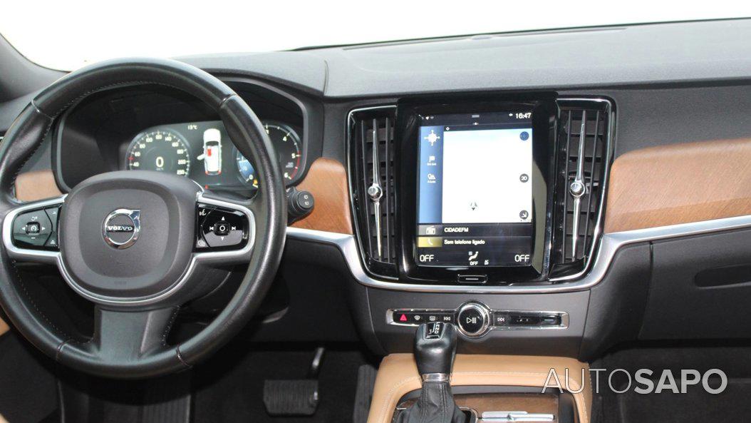 Volvo V90 2.0 D4 Momentum Geartronic de 2017