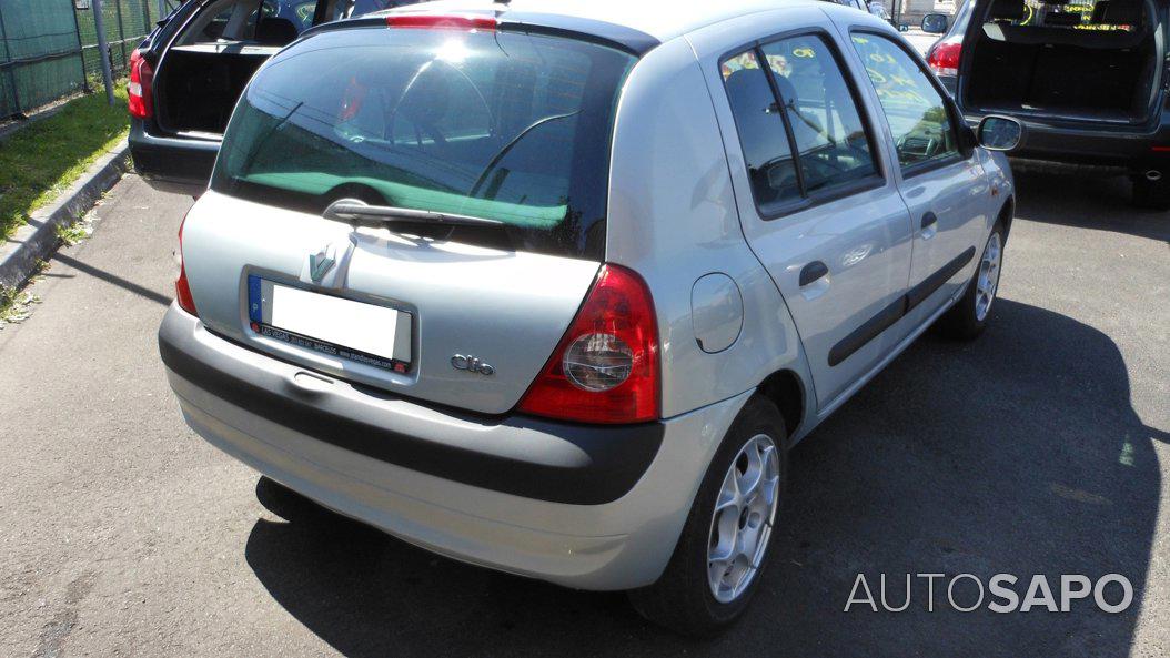 Renault Clio de 2003