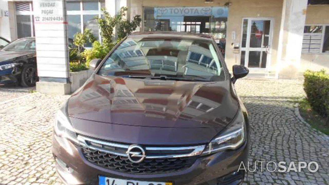 Opel Astra de 2016