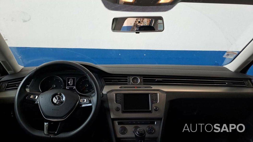Volkswagen Passat 1.6 FSi Trendline de 0