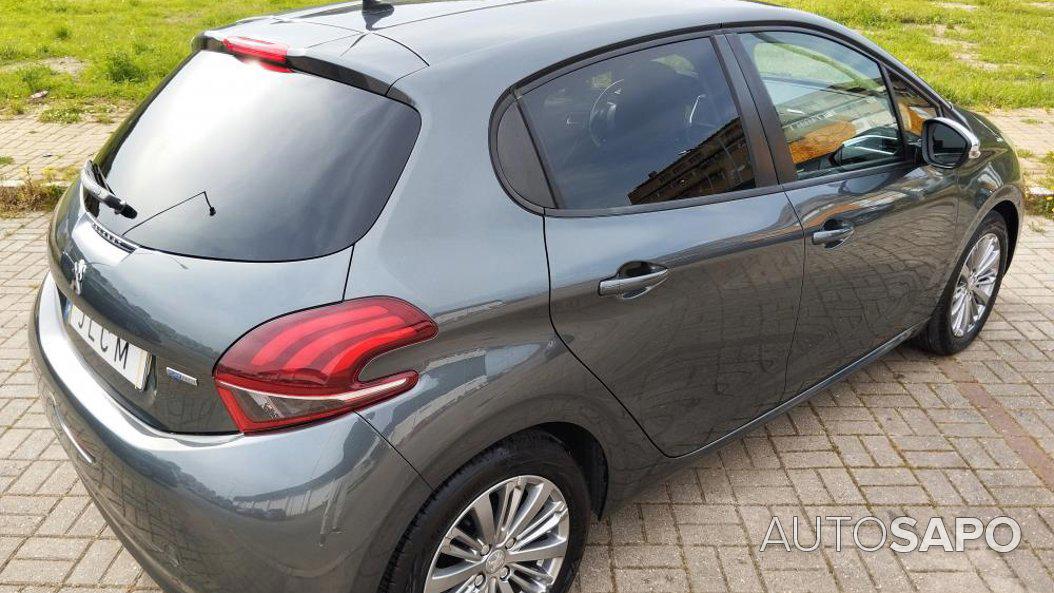 Peugeot 208 1.2 PureTech Style de 2017