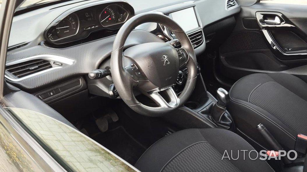 Peugeot 208 1.2 PureTech Style de 2017