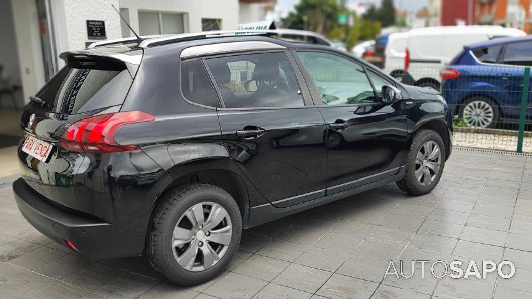 Peugeot 2008 1.2 PureTech Style de 2019