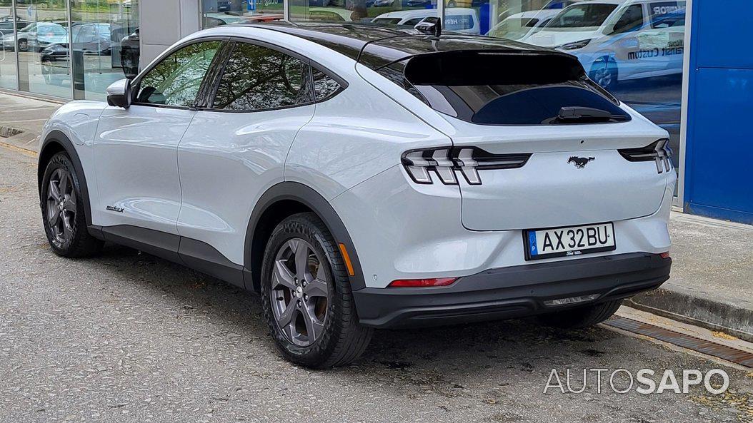 Ford Mustang Mach-E de 2023