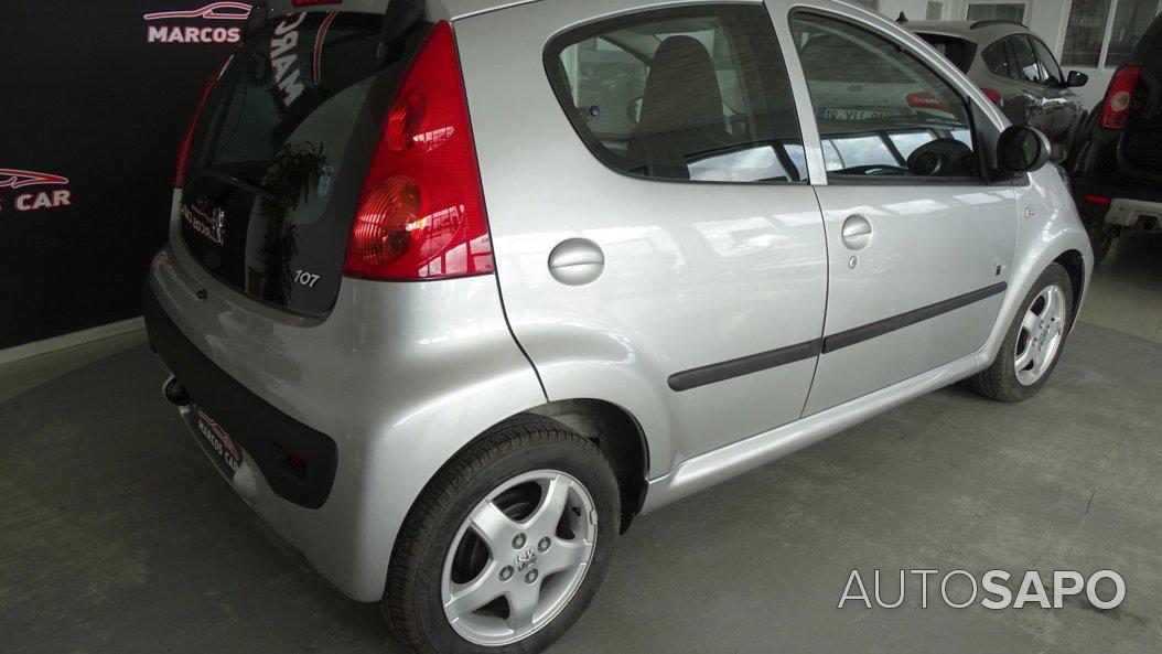 Peugeot 107 1.0 Black&Silver de 2010