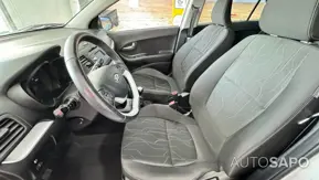 Kia Picanto 1.0 CVVT EX de 2011