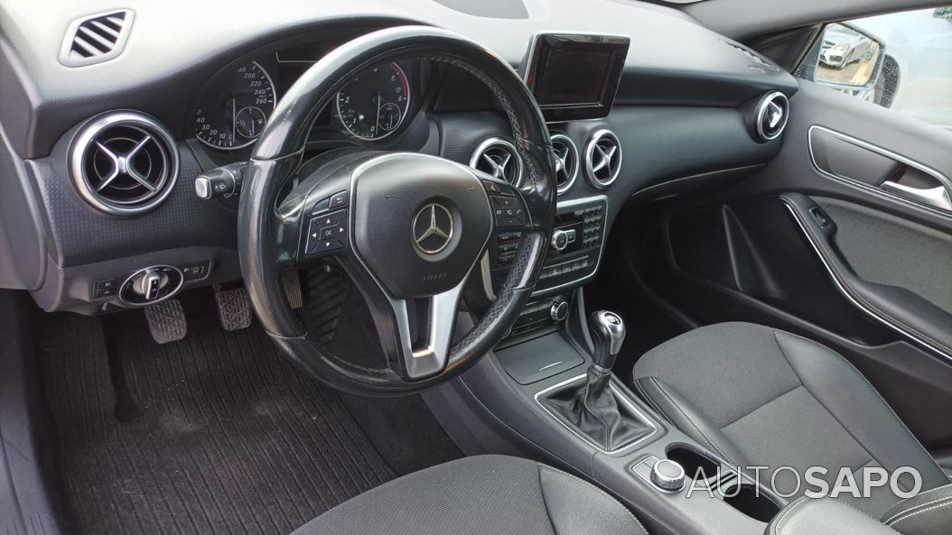 Mercedes-Benz Classe A 180 CDi B.E. Urban de 2014