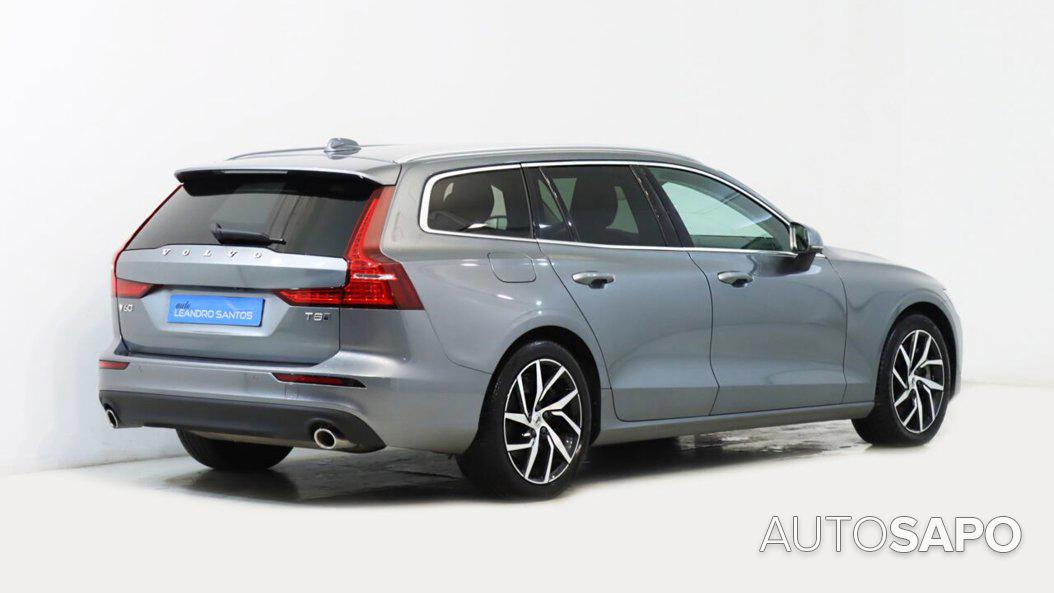 Volvo V60 2.0 T8 AWD TE Momentum Plus de 2020