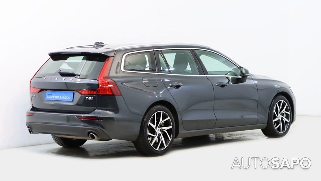 Volvo V60 2.0 T8 AWD TE Momentum Plus de 2020