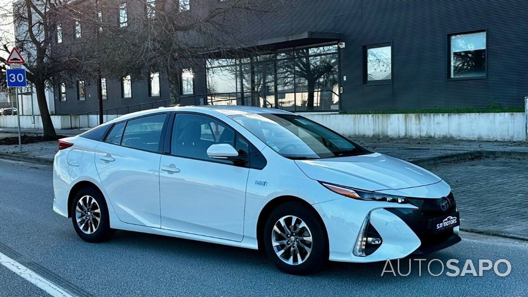 Toyota Prius 1.8 Plug-In Luxury+Pele de 2018