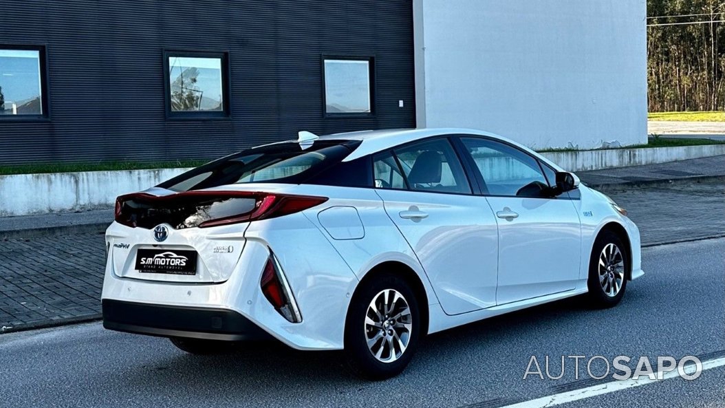 Toyota Prius 1.8 Plug-In Luxury+Pele de 2018