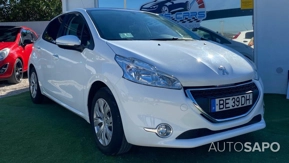 Peugeot 208 1.2 PureTech Active de 2012