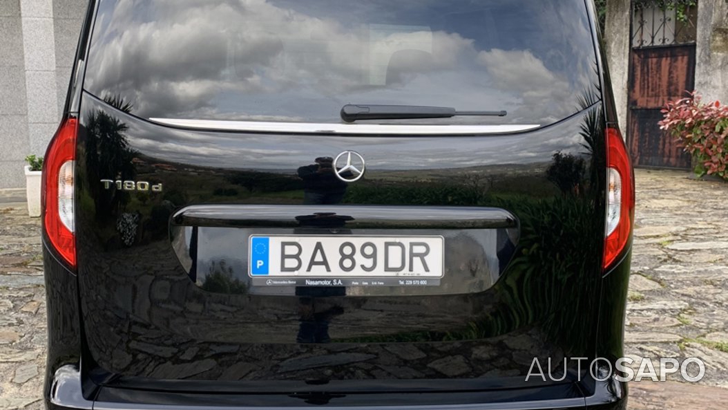 Mercedes-Benz Classe T 180 d de 2023