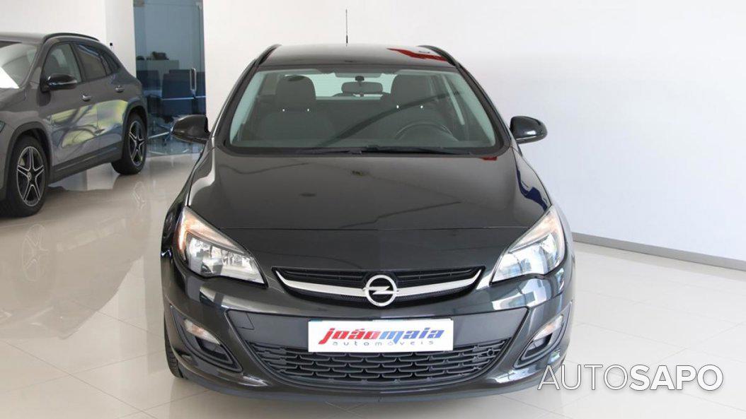 Opel Astra de 2015