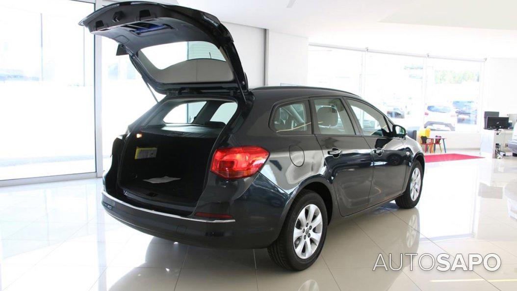 Opel Astra de 2015