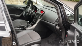 Opel Astra 2.0 CDTi Cosmo 154g Active-Select J18 de 2011