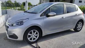 Peugeot 208 1.2 PureTech Active de 2016