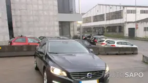 Volvo V60 2.0 D4 Momentum Plus Geartronic de 2014