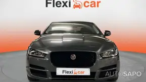 Jaguar XE 2.0 D R-Dynamic HSE de 2019