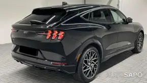 Ford Mustang Mach-E de 2022