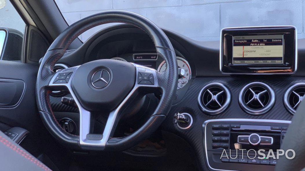 Mercedes-Benz Classe A 200 AMG Line Aut. de 2013