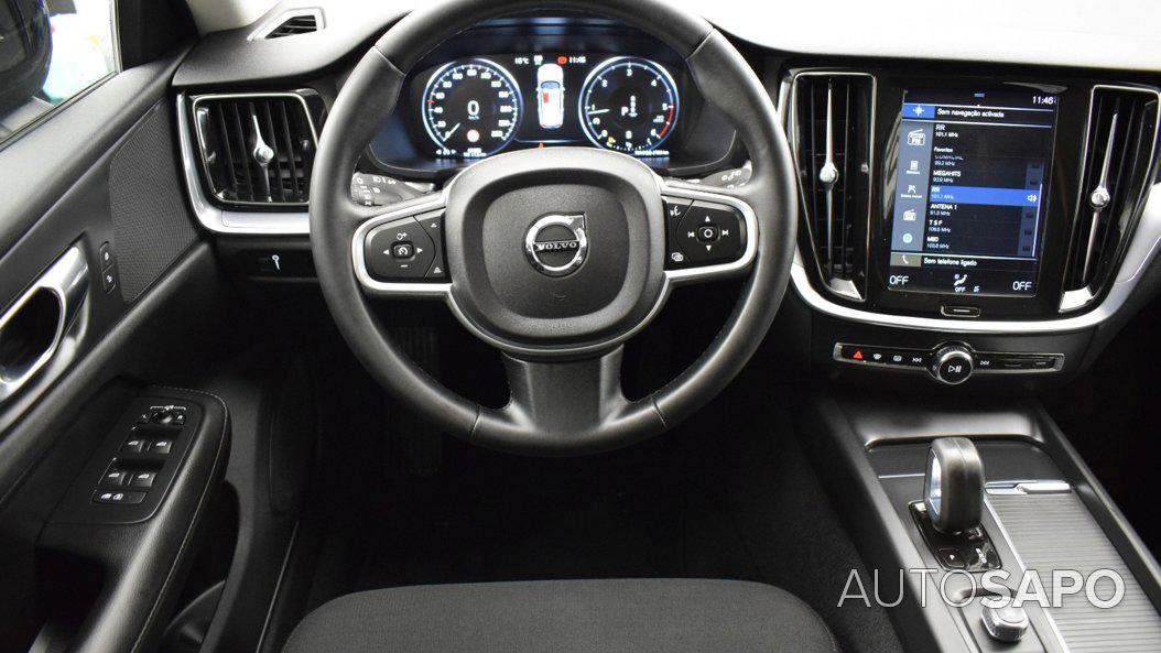 Volvo V60 2.0 B4 Momentum Plus Geartronic de 2021