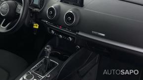 Audi A3 2.0 TDi Attraction S tronic de 2016