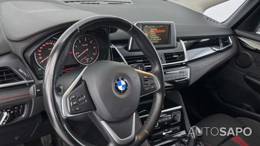 BMW Série 2 Active Tourer 216 d de 2016