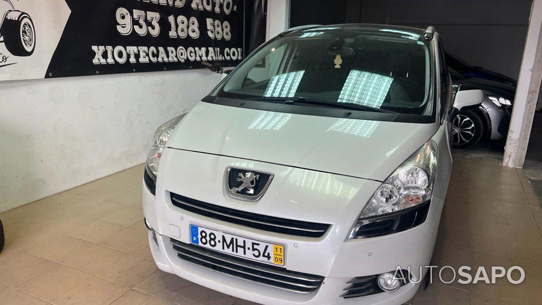 Peugeot 5008 1.6 BlueHDi Allure J17 de 2011