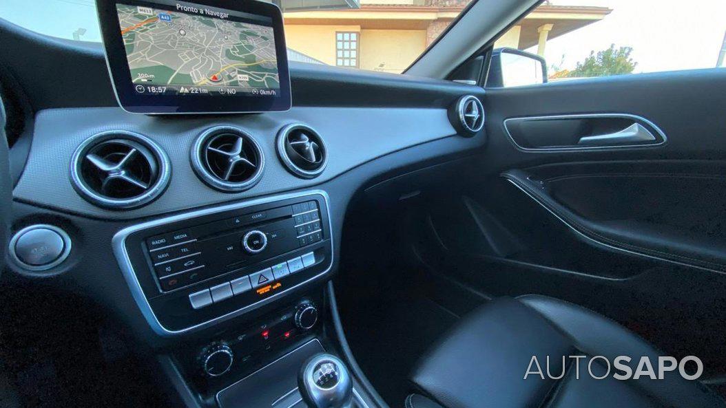 Mercedes-Benz Classe CLA 180d Shooting Brake Urban de 2017