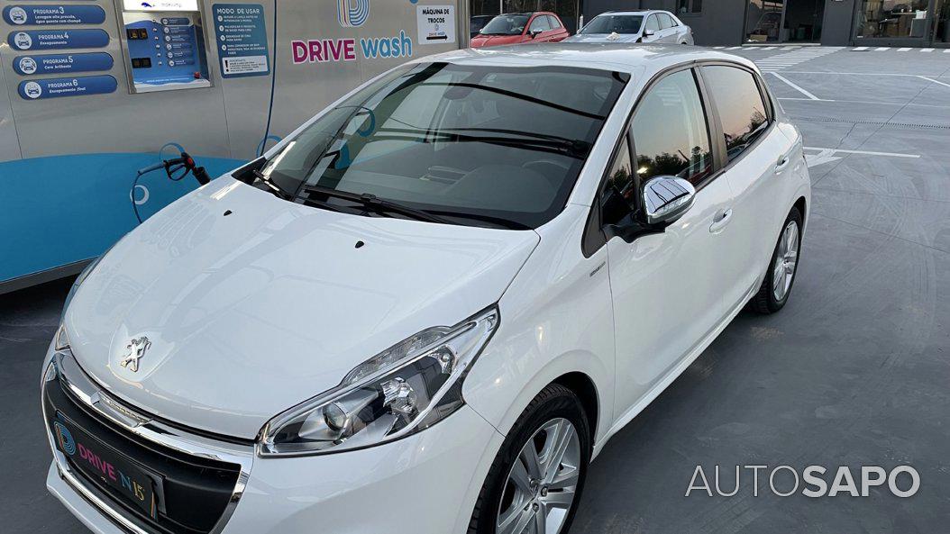 Peugeot 208 1.2 PureTech Style de 2018