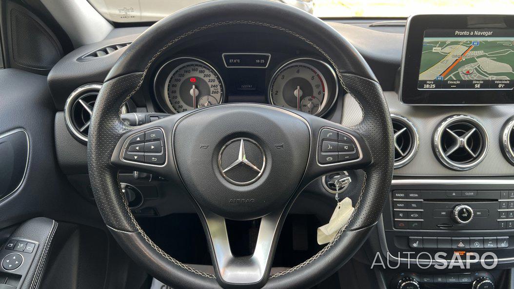 Mercedes-Benz Classe GLA 180 CDi Urban de 2016