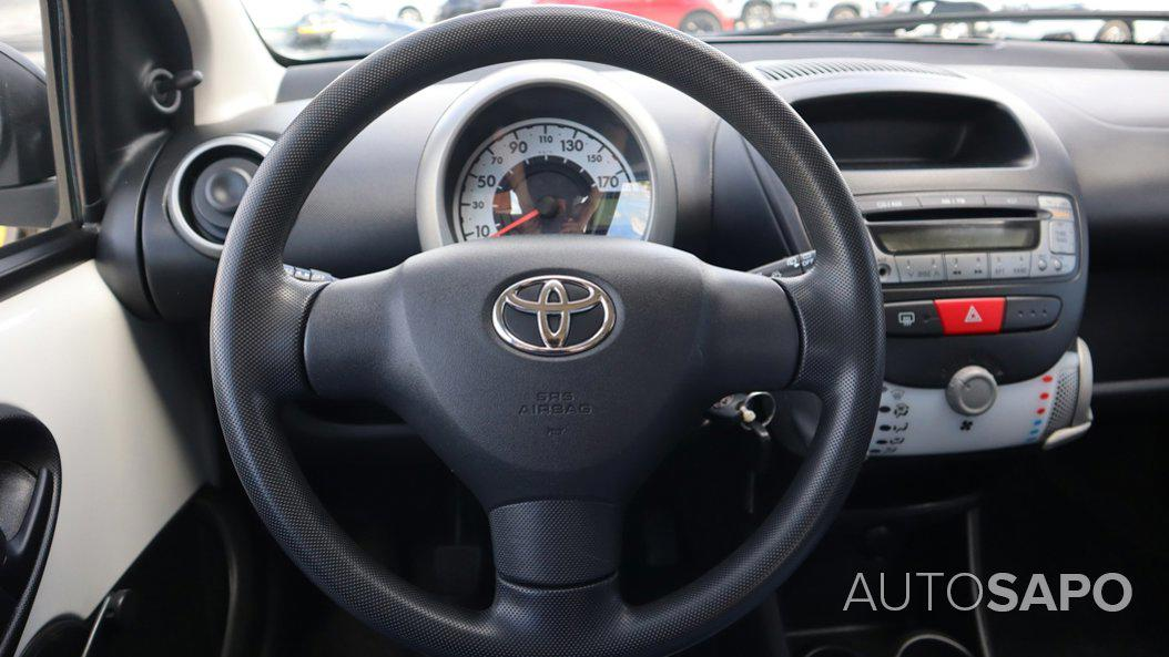 Toyota Aygo 1.0 Plus Sport Pack de 2012