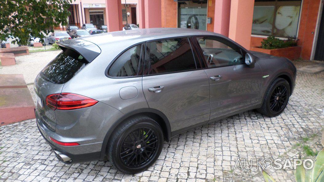 Porsche Cayenne Coupé S E-Hybrid de 2016