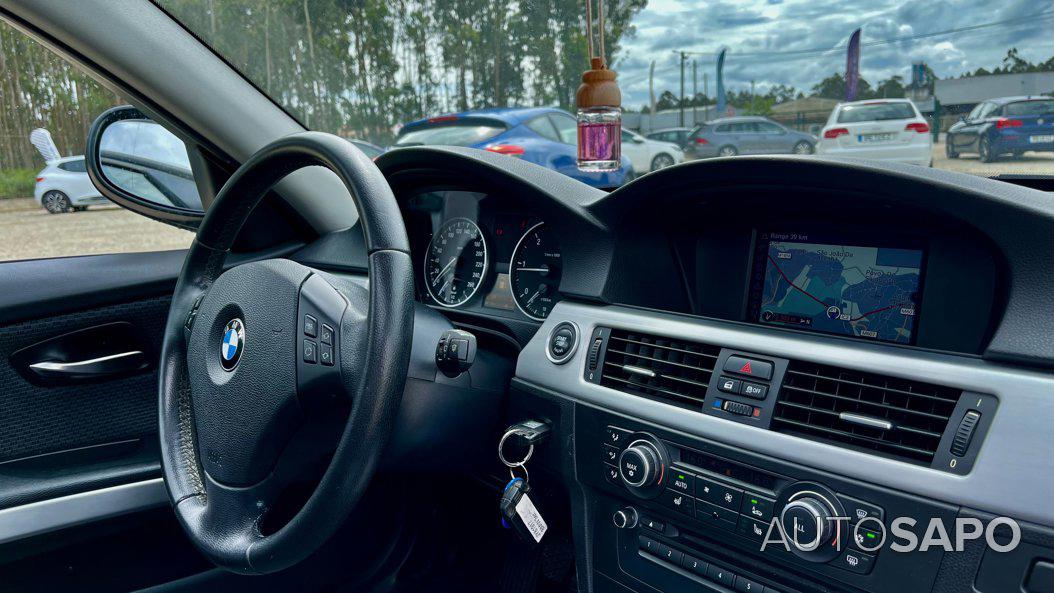 BMW Série 3 318 d Touring Sport de 2011