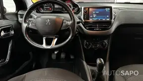 Peugeot 208 1.2 PureTech Style de 2018