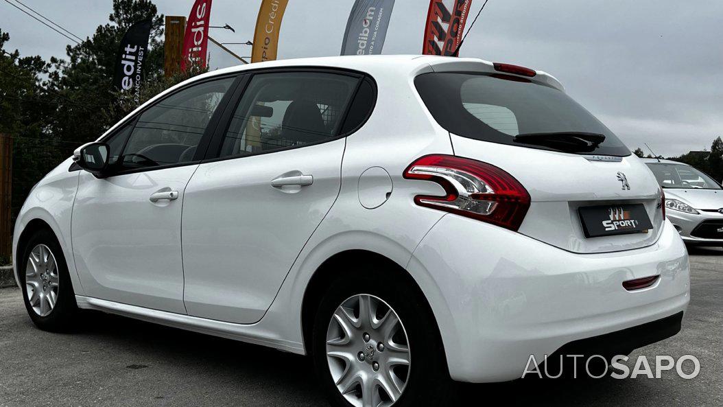 Peugeot 208 de 2015