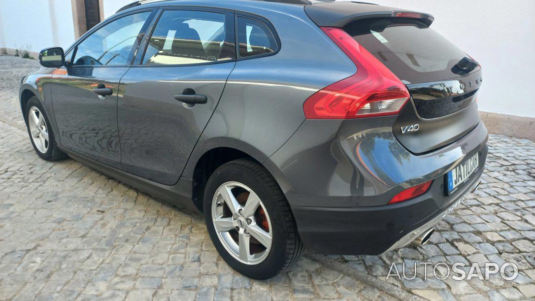 Volvo V40 Cross Country 1.6 D2 Kinetic de 2013