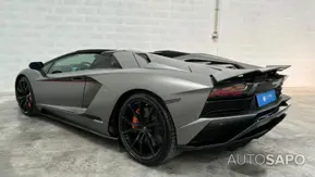 Lamborghini Aventador de 2021