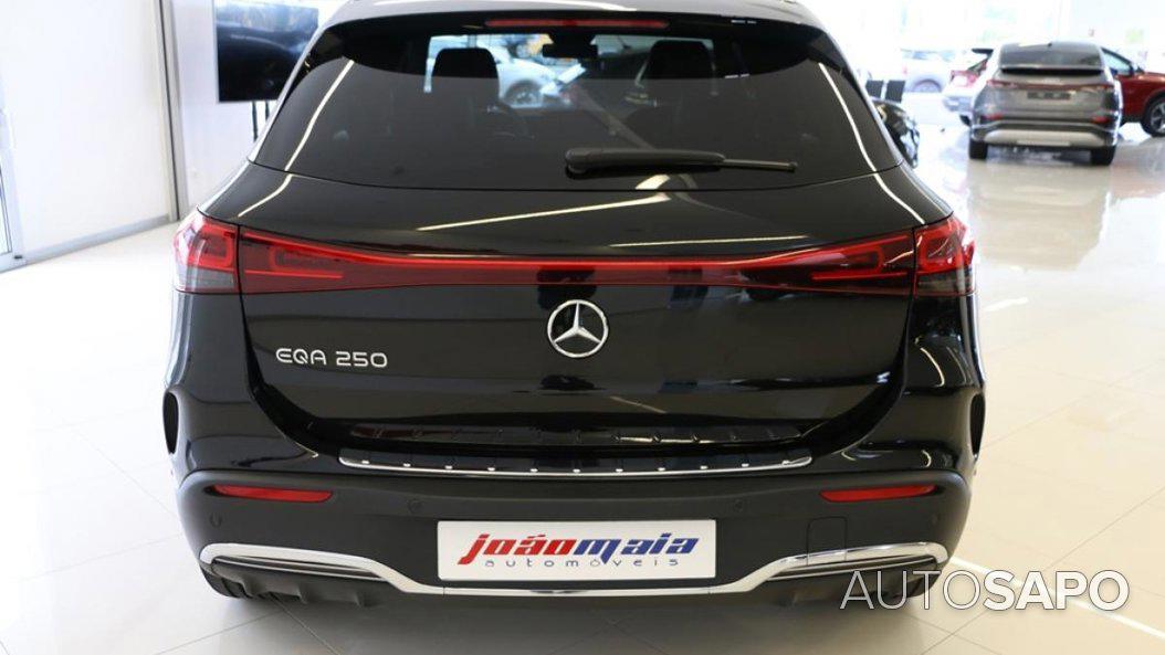 Mercedes-Benz EQA 250+ AMG Line de 2023