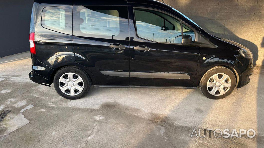 Ford Tourneo Courier 1.0 EcoBoost Ambiente de 2015