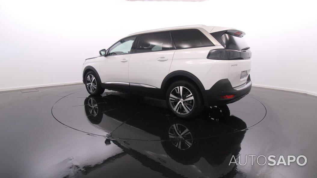 Peugeot 5008 de 2022