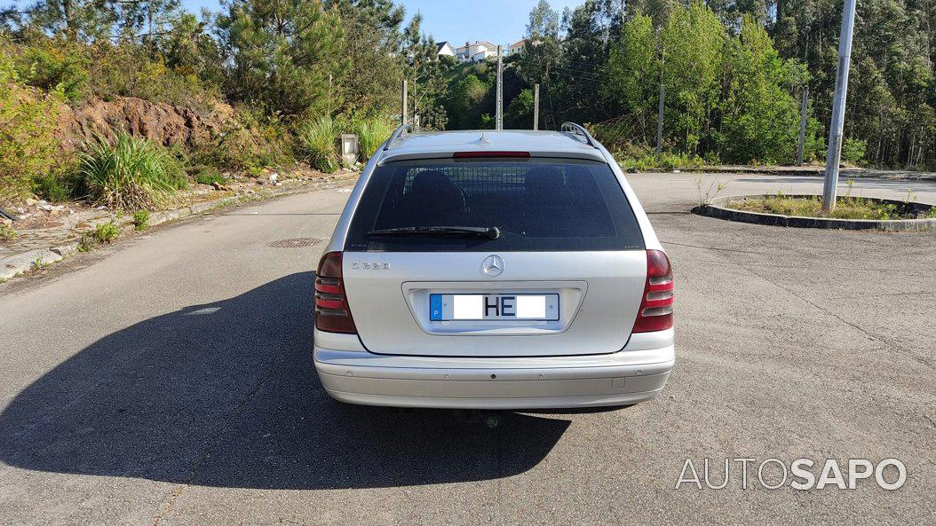 Mercedes-Benz Classe C 200 CDi Classic de 2002